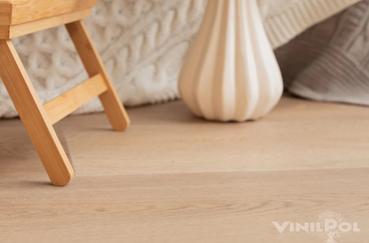 7889 -EIR Дуб Асти